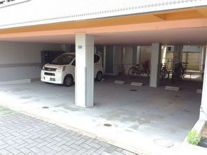 アビターレ筒井の駐車場