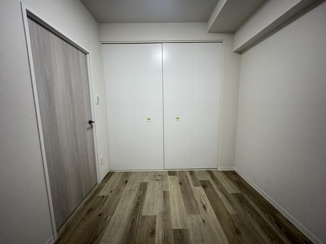 立川市上砂町５丁目の中古マンションの洋室