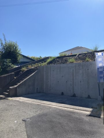 枚方市菊丘町　売り土地の前面道路含む現地写真|前面道路含む現地写真です