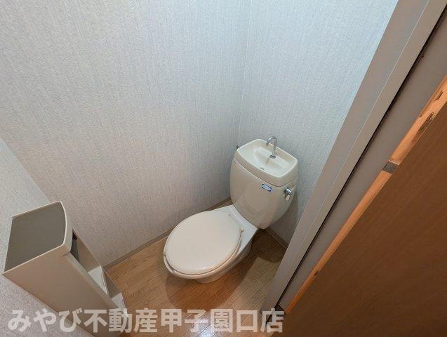 サニーテラス甲子園一番町のトイレ