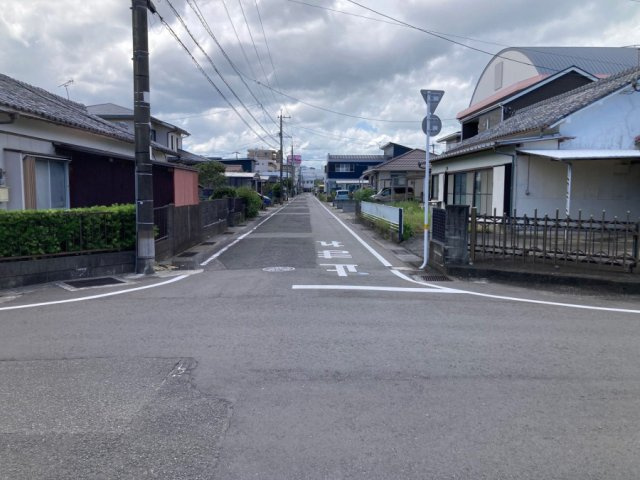 恒久南2丁目の前面道路含む現地写真