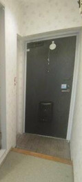【玄関】 | ライオンズマンション西八王子第参(ライオンズマンションニシハチオウジダイサン) | 別号室参考写真