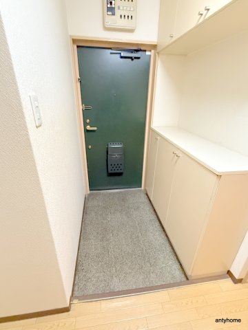 ライフステージヨシダ　仲介手数料無料の玄関