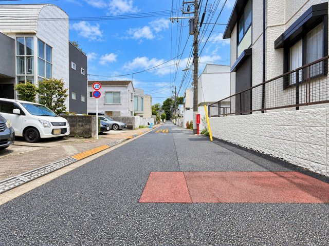 大田区南千束1丁目の前面道路含む現地写真
