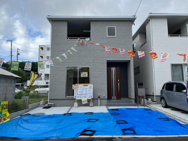 リーブルガーデン西原町幸地【1号棟】の外観