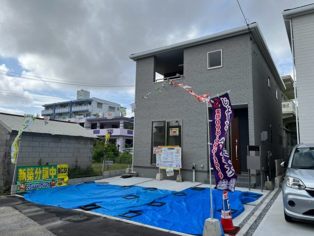 リーブルガーデン西原町幸地【1号棟】の外観
