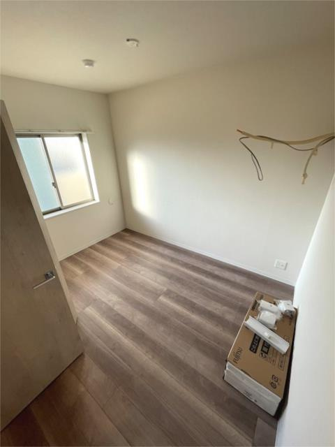 府中市是政３丁目の賃貸マンションの洋室