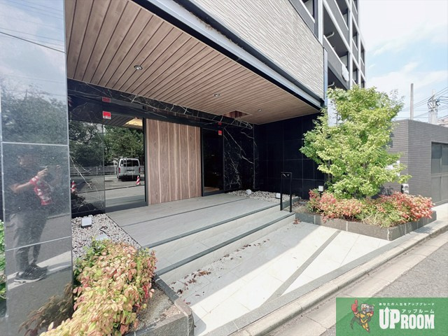 S-RESIDENCE志賀本通North のエントランス