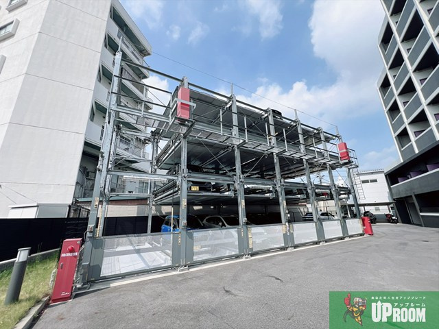 S-RESIDENCE志賀本通North の駐車場