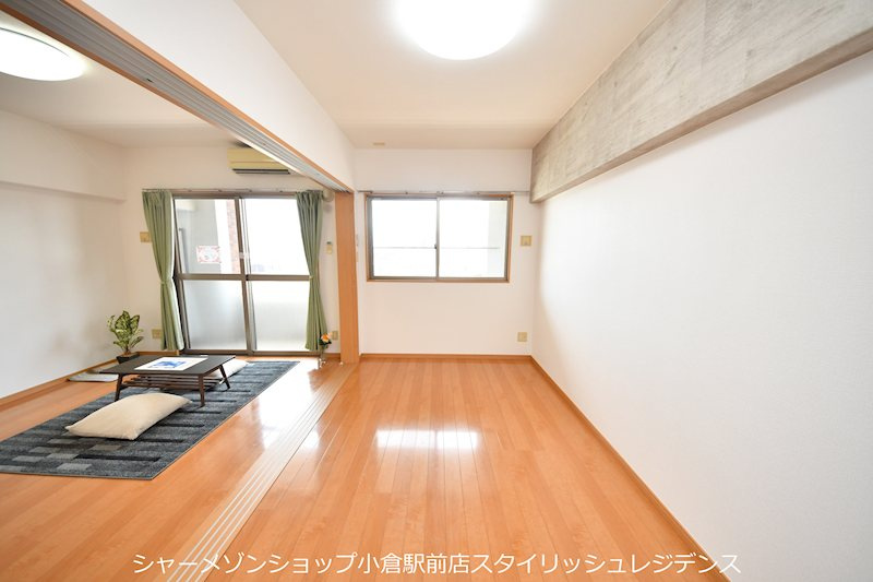 ジュピターの洋室