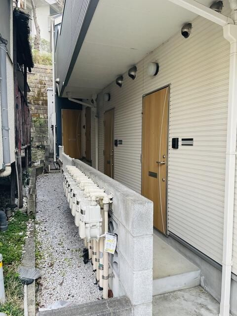 カーザ志村のエントランス