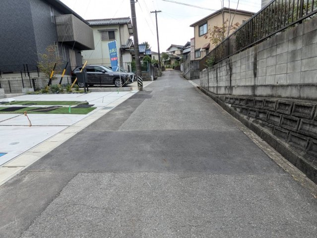 半田市白山町9期　1号棟の前面道路含む現地写真|●○前面道路○●