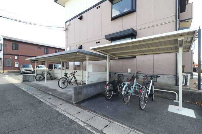 ハイカムールウエストリバー　A棟