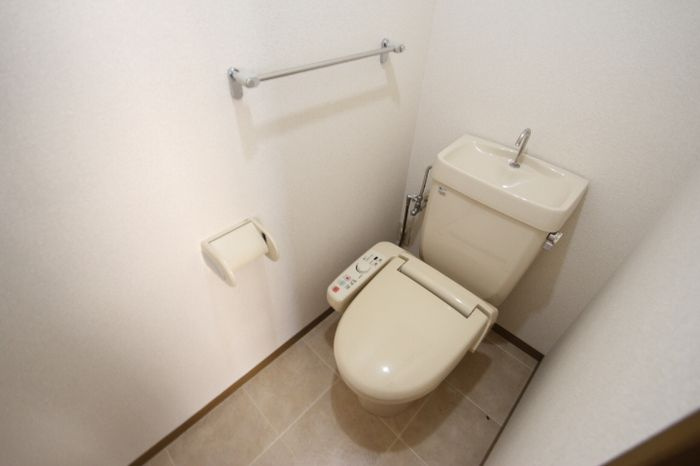 ハイカムールウエストリバー　A棟