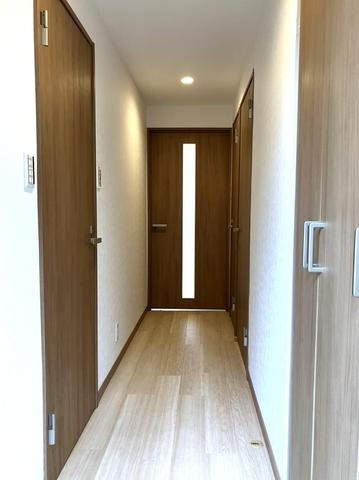 ライオンズガーデン若葉の玄関