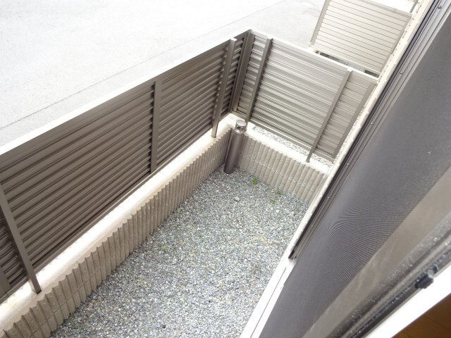 姫路市白浜町のハイツのバルコニー