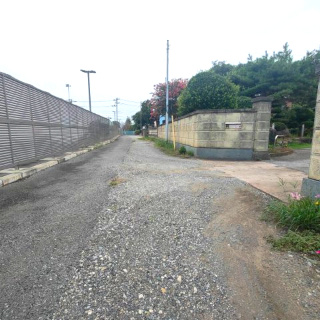 中古平屋戸建　野田市木間ケ瀬の前面道路含む現地写真