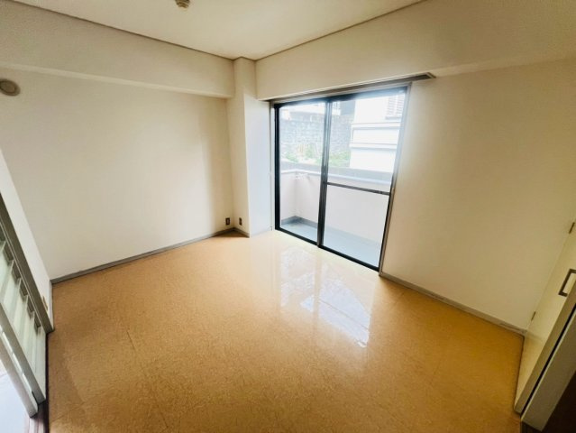 神戸市垂水区歌敷山３丁目の賃貸マンションの居間・リビング
