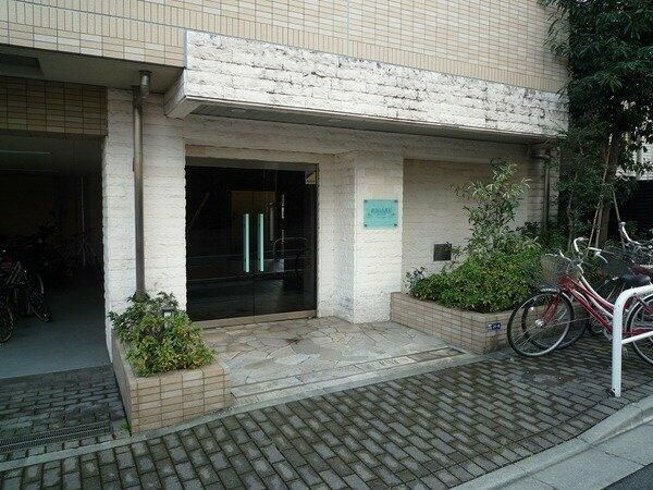 リガーレ新板橋のエントランス
