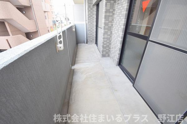 エスリード今福のバルコニー
