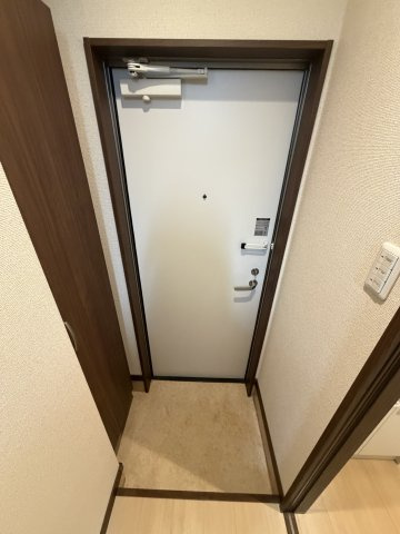 グラン・プラス　　レーヴの玄関