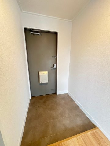ラフィネ北野の玄関