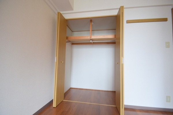 リヴェール楠根の収納