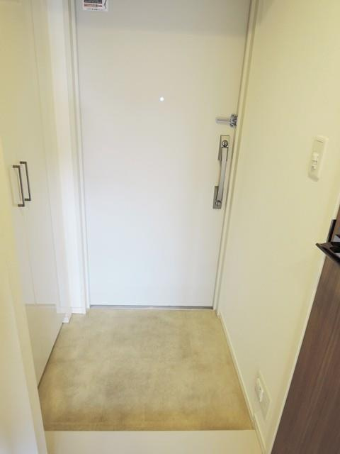 パークアクシス横濱関内ＳＱＵＡＲＥの玄関|※写真は同タイプ住戸です。