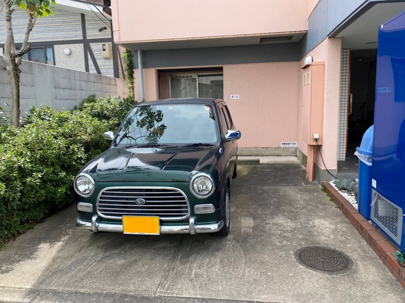 尼崎市南武庫之荘４丁目の賃貸マンションの駐車場