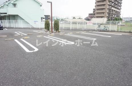 プラシードの駐車場|駐車場完備です