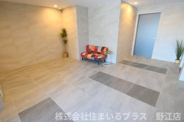 エグゼ大阪城イーストのロビー