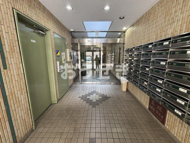 関内ロイヤルガーデンのロビー