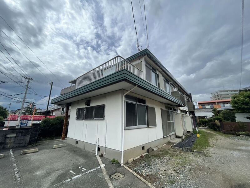 コーポ上屋敷の外観