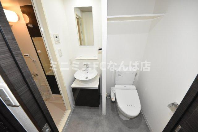 エスライズ東心斎橋の洗面所