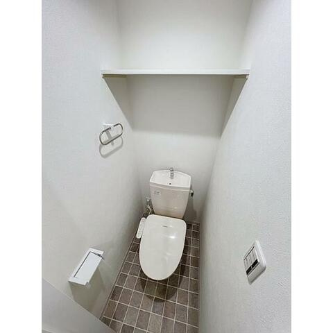 茅ヶ崎市本村２丁目のアパートのトイレ