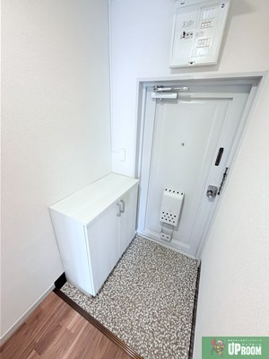 第二若葉ビルの玄関