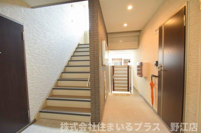 フジパレス滝井元町Ⅱ番館のロビー