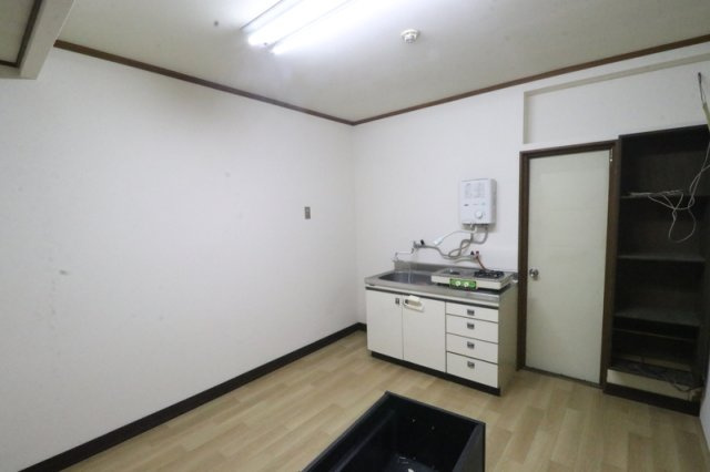 東洋レジデンス青山の内装