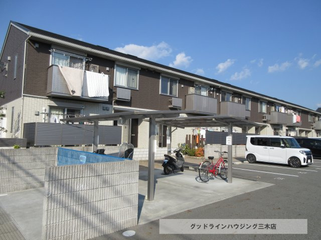 セジュール加佐 A棟の外観