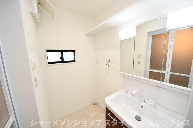 北九州市門司区中二十町の一戸建ての洗面所