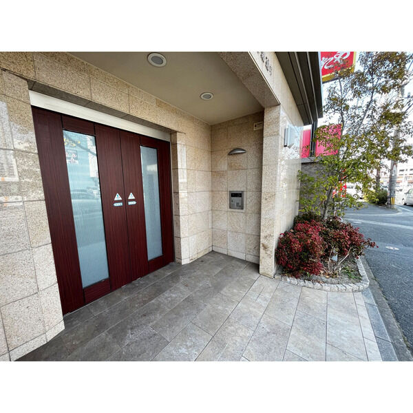 ルシール筑紫通り　那珂小学校区のエントランス|ルシール筑紫通り