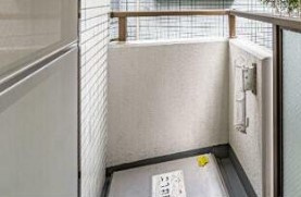 大和市中央２丁目の賃貸マンションのバルコニー
