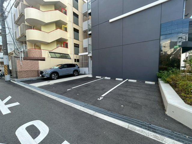 S-RESIDENCE福島玉川Unoの駐車場