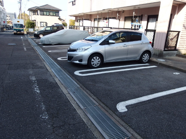 エクセレントＡの駐車場