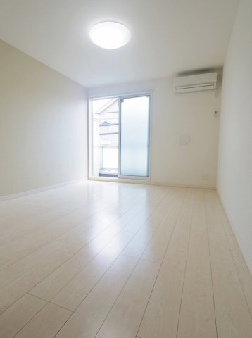 東村山市栄町１丁目の賃貸マンションの居間・リビング