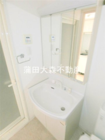 レグラス久が原の洗面所|３面鏡の独立洗面台！洗面脱衣所
