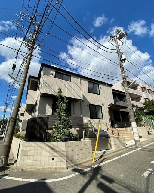 ヒルセレッソＢの外観
