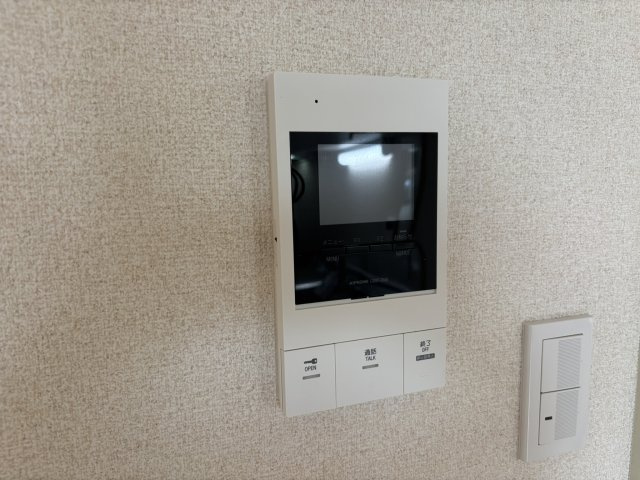 【TVモニター付きインターフォン】