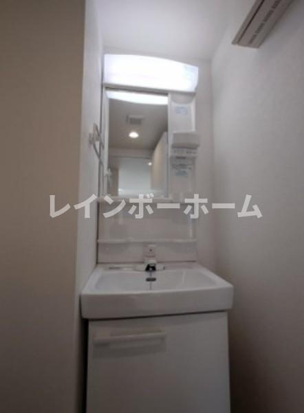 Sapphire Estatesの洗面所