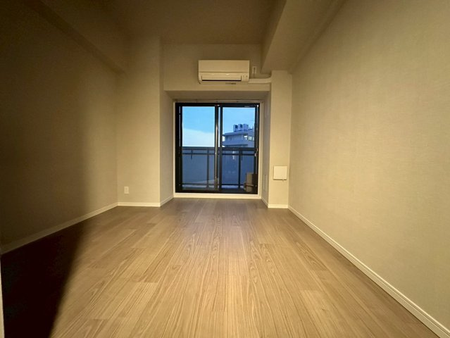 S-RESIDENCE福島Alovitaの洋室